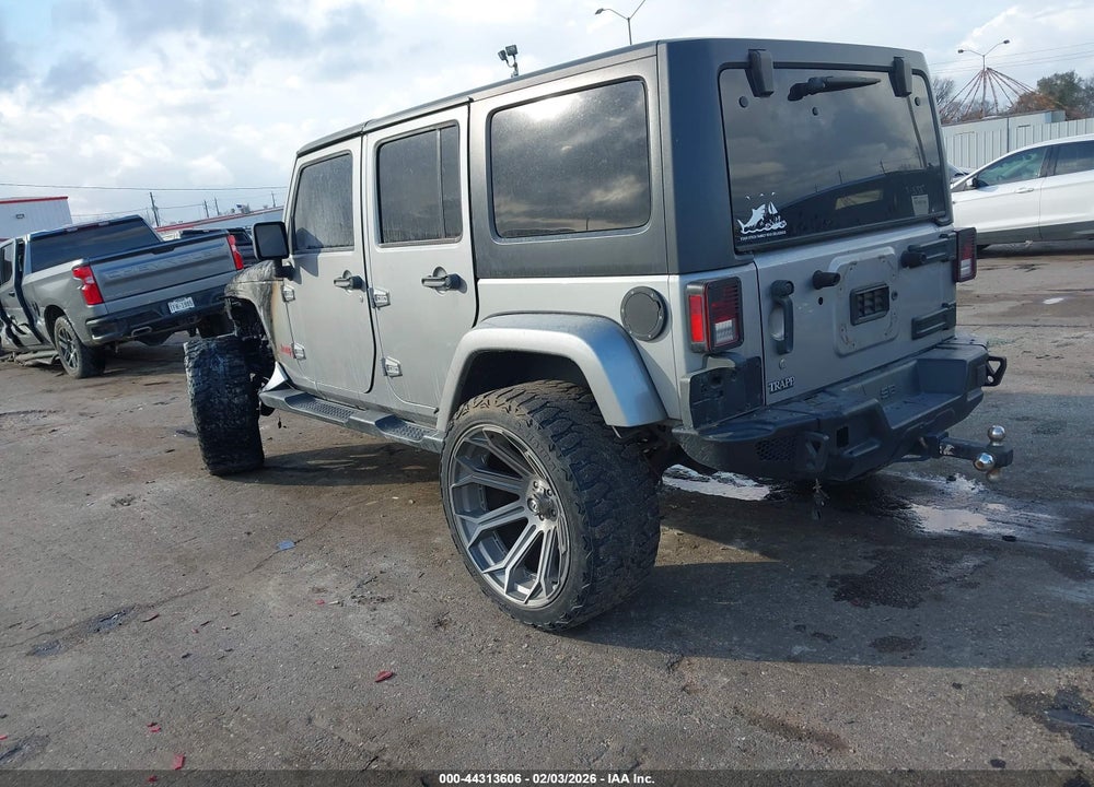 2018 JEEP WRANGLER JK UNLIMITED SAHARA 4X4 VIN: 1C4HJWEG2JL918325