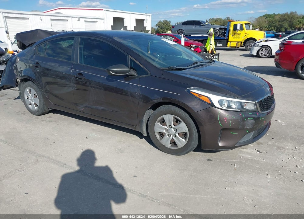 2017 KIA FORTE LX VIN: 3KPFL4A77HE121437