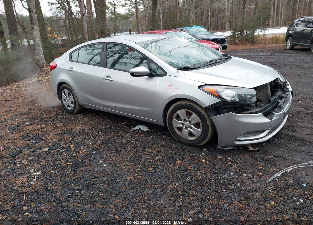 2015 KIA FORTE LX VIN: KNAFK4A6XF5297916