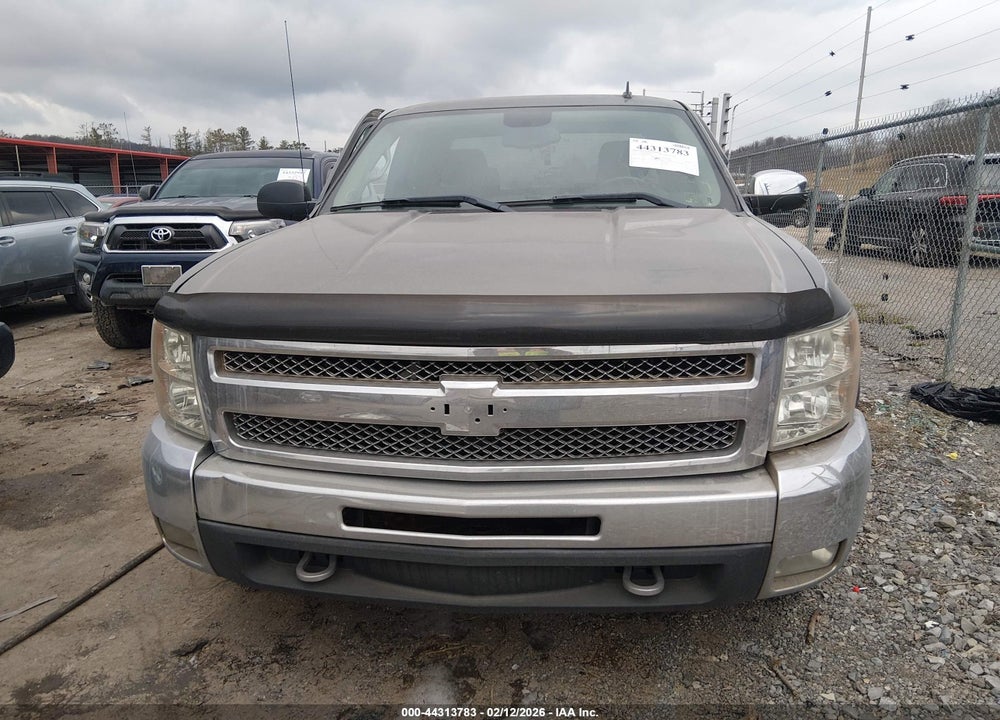 2011 CHEVROLET SILVERADO 1500 LT VIN: 1GCRKSE34BZ148523