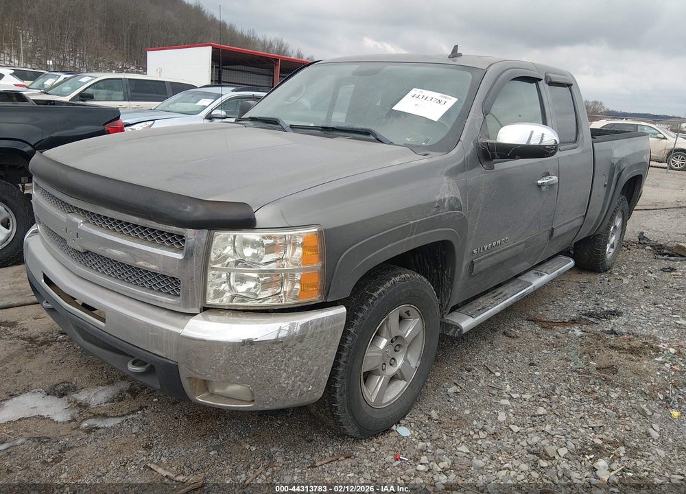 2011 CHEVROLET SILVERADO 1500 LT VIN: 1GCRKSE34BZ148523