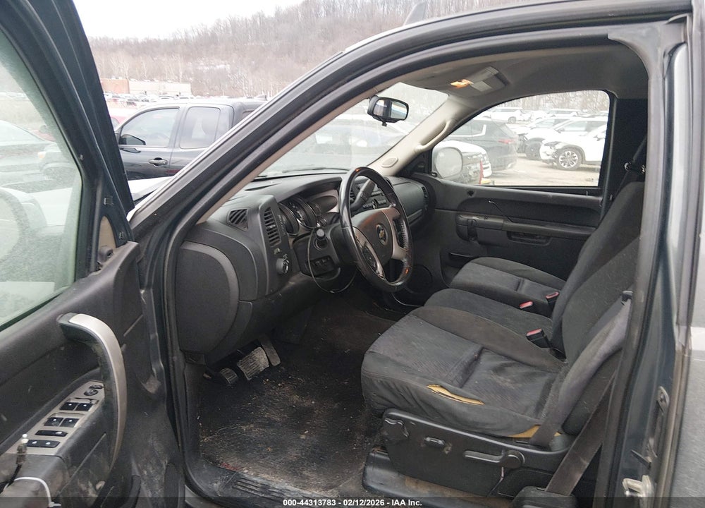 2011 CHEVROLET SILVERADO 1500 LT VIN: 1GCRKSE34BZ148523