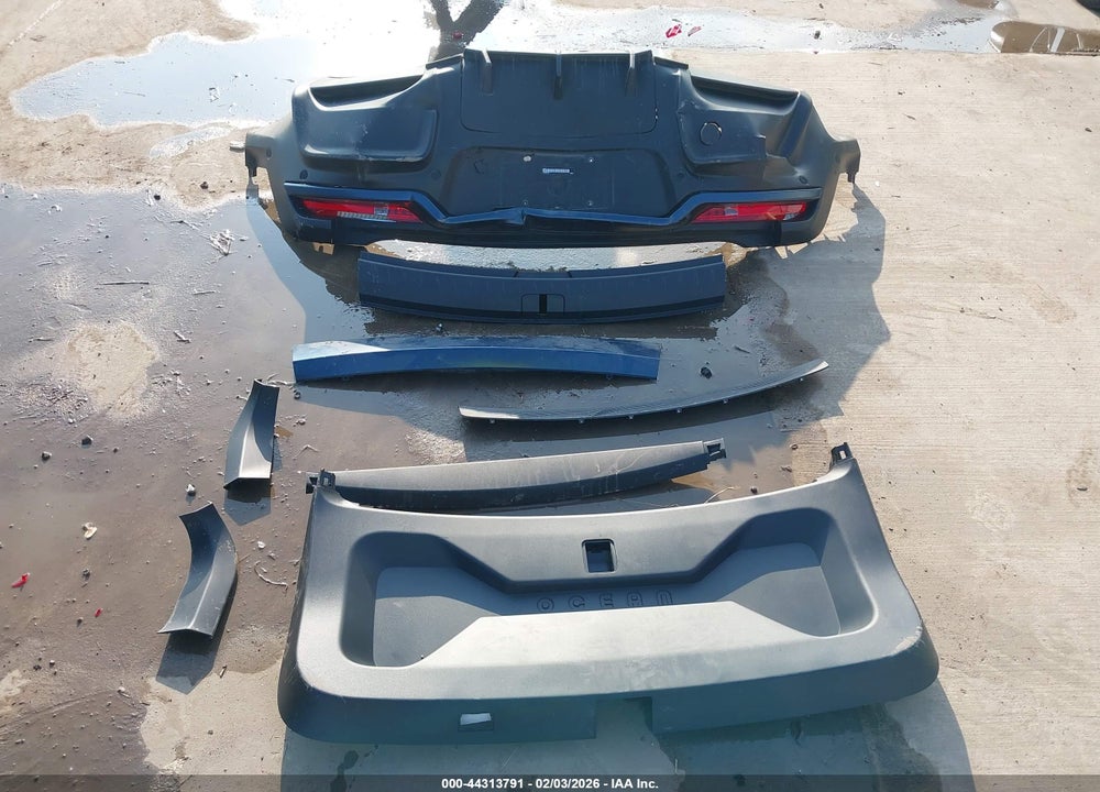2023 FISKER OCEAN ONE VIN: VCF1ZBU22PG003923