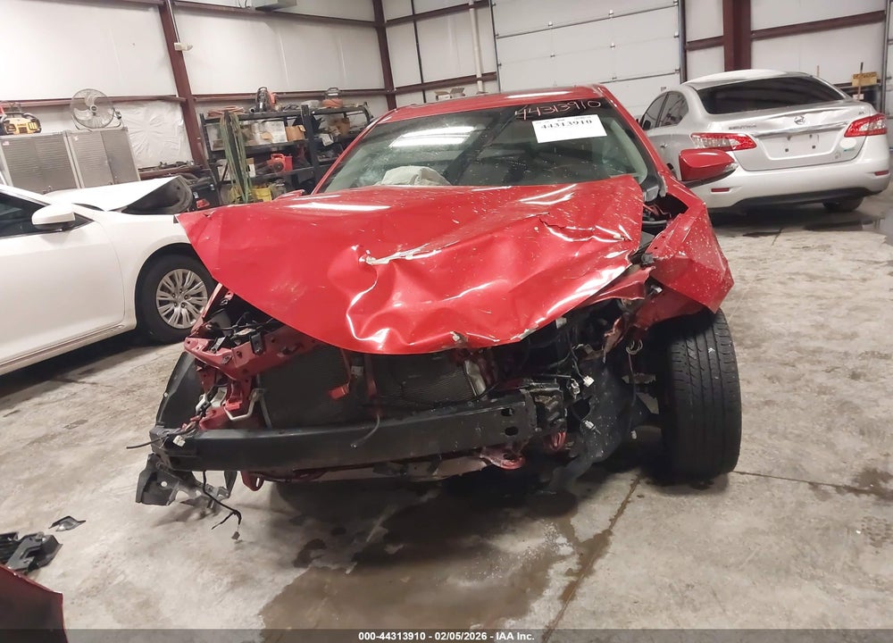 2018 TOYOTA COROLLA SE VIN: 2T1BURHE8JC100632