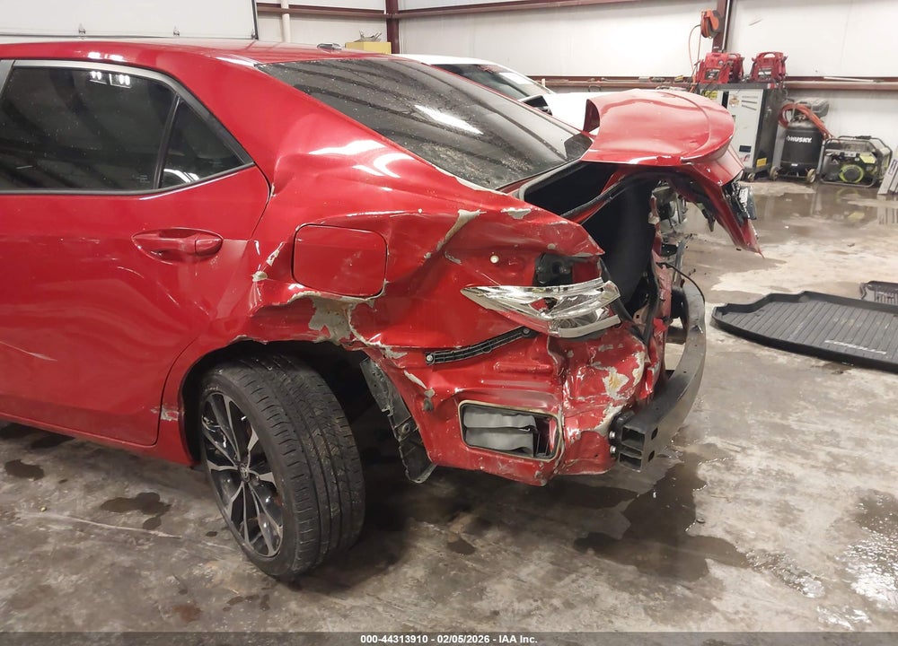 2018 TOYOTA COROLLA SE VIN: 2T1BURHE8JC100632