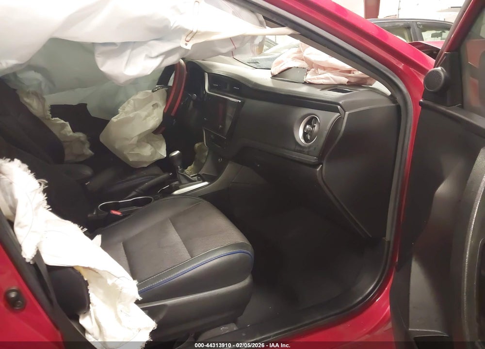 2018 TOYOTA COROLLA SE VIN: 2T1BURHE8JC100632