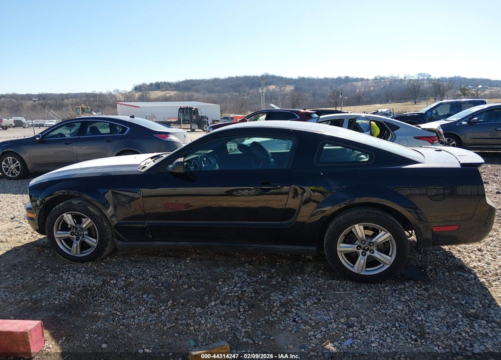 2007 FORD MUSTANG V6 DELUXE/V6 PREMIUM VIN: 1ZVFT80N275320667