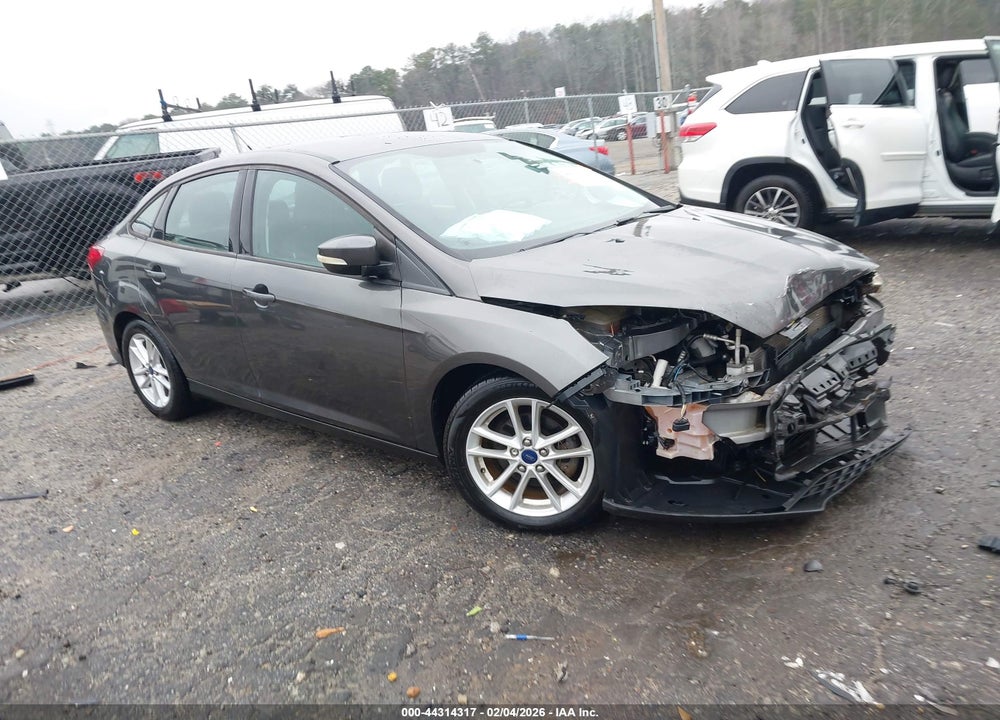 2015 FORD FOCUS SE VIN: 1FADP3F29FL353891