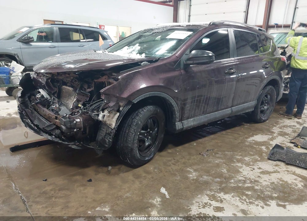 2018 TOYOTA RAV4 LE VIN: 2T3BFREV2JW826247