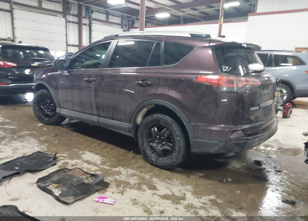 2018 TOYOTA RAV4 LE VIN: 2T3BFREV2JW826247