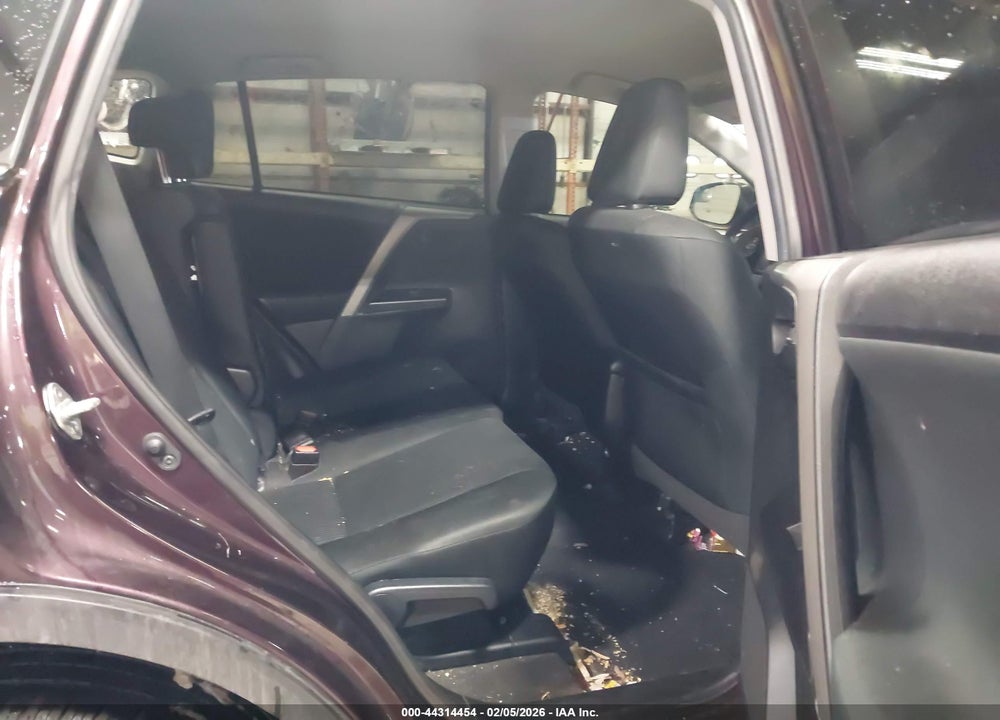 2018 TOYOTA RAV4 LE VIN: 2T3BFREV2JW826247