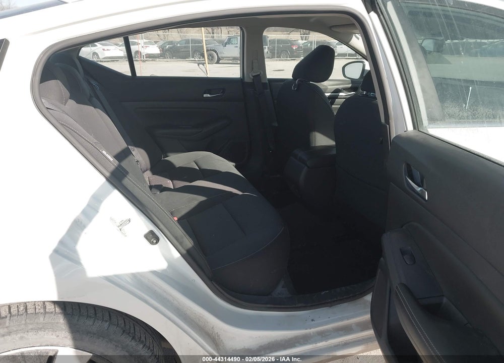 2022 NISSAN ALTIMA SV FWD VIN: 1N4BL4DVXNN340866