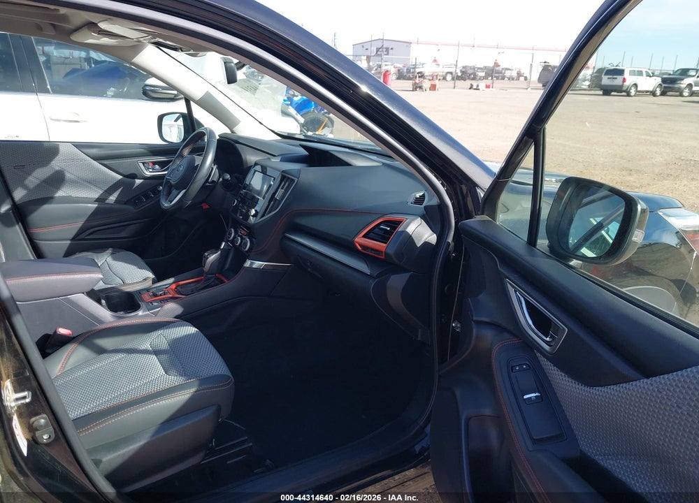 2019 SUBARU FORESTER SPORT VIN: JF2SKAJCXKH499302