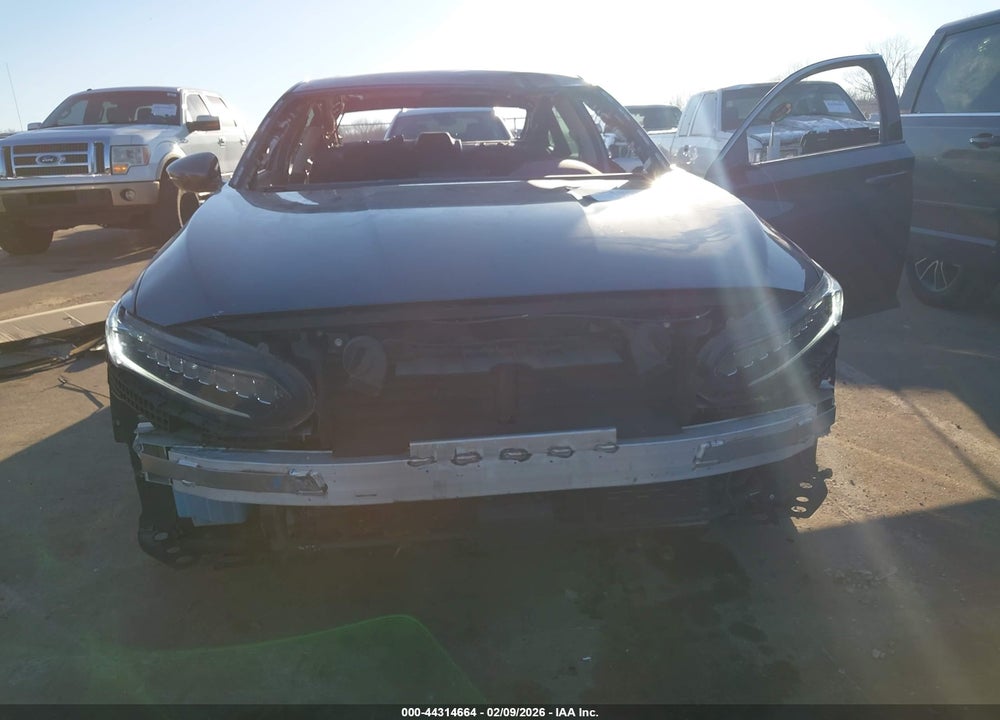 2022 HONDA ACCORD HYBRID EX-L VIN: 1HGCV3F51NA027651
