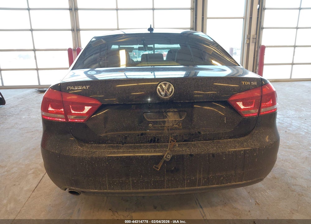 2012 VOLKSWAGEN PASSAT 2.0L TDI SE VIN: 1VWBN7A32CC034923