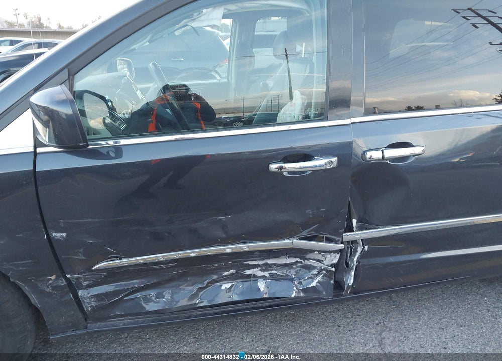 2014 CHRYSLER TOWN & COUNTRY TOURING VIN: 2C4RC1BG7ER386766