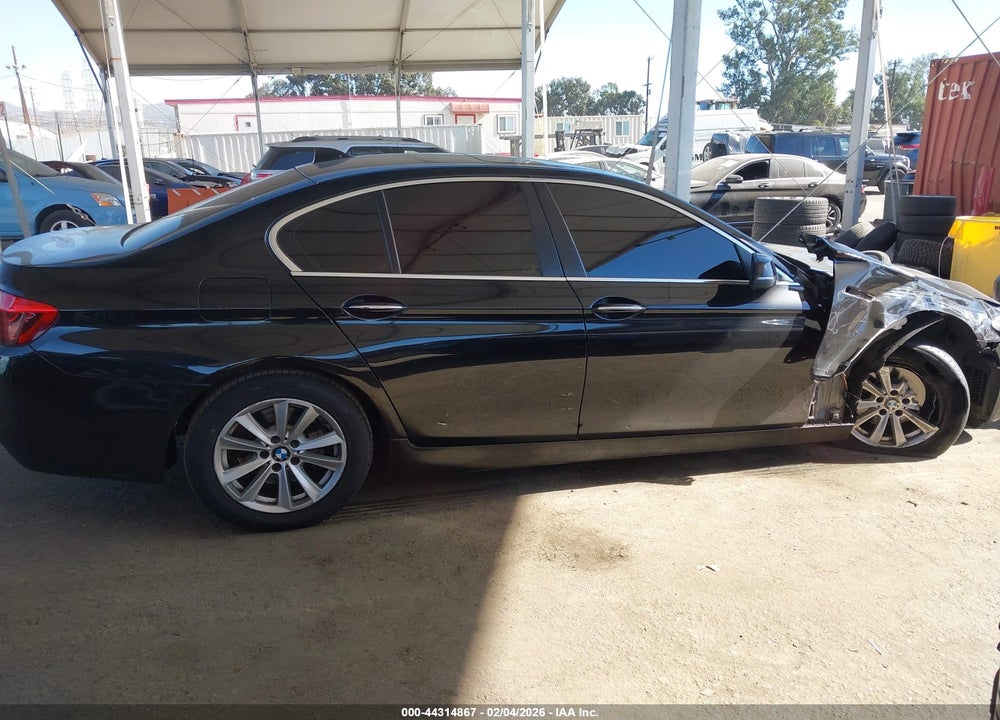2016 BMW 528I VIN: WBA5A5C58GG352071