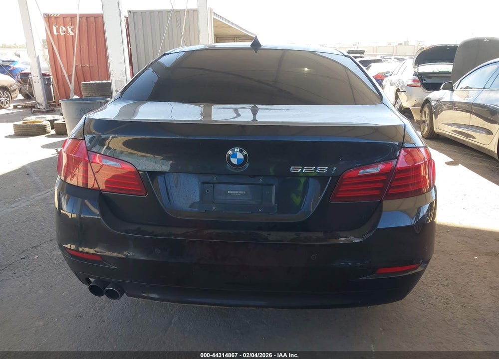2016 BMW 528I VIN: WBA5A5C58GG352071