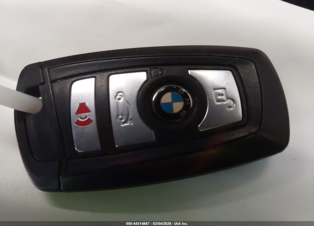 2016 BMW 528I VIN: WBA5A5C58GG352071