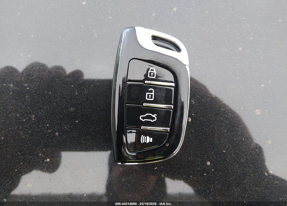 2015 NISSAN MURANO PLATINUM VIN: 5N1AZ2MG3FN217482
