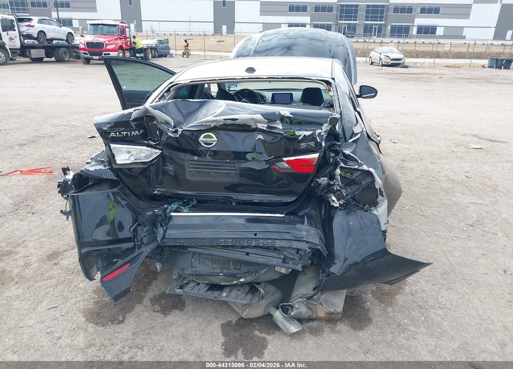 2021 NISSAN ALTIMA SR FWD VIN: 1N4BL4CV7MN340646