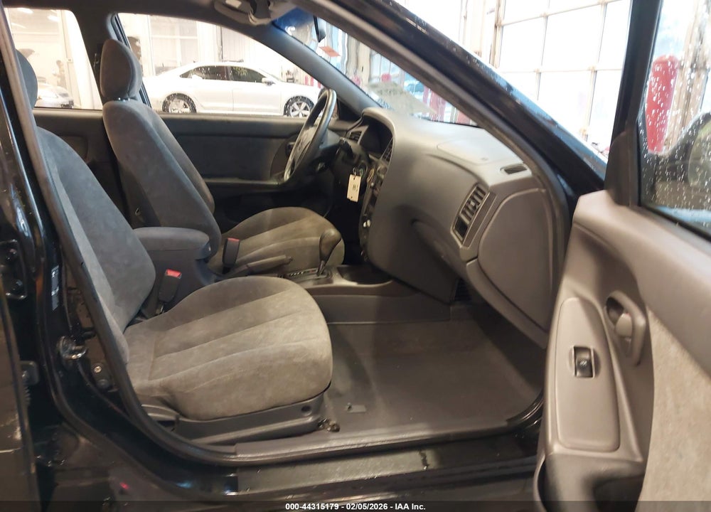 2003 HYUNDAI ELANTRA GLS/GT VIN: KMHDN45D83U621310