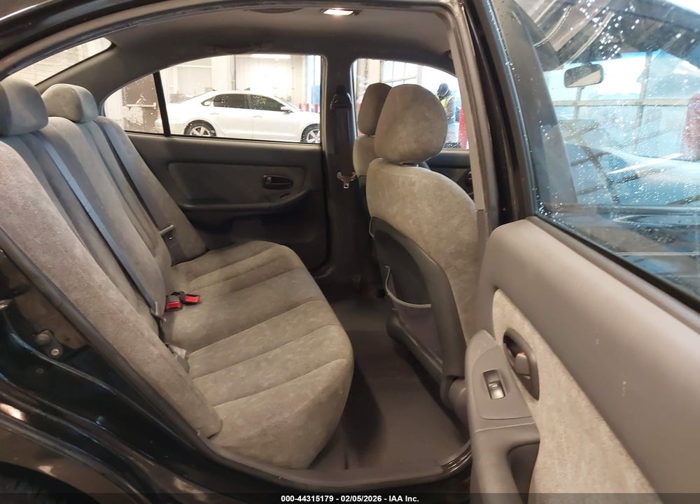 2003 HYUNDAI ELANTRA GLS/GT VIN: KMHDN45D83U621310