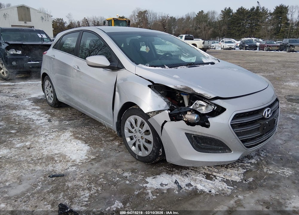 2016 HYUNDAI ELANTRA GT VIN: KMHD35LH8GU303436