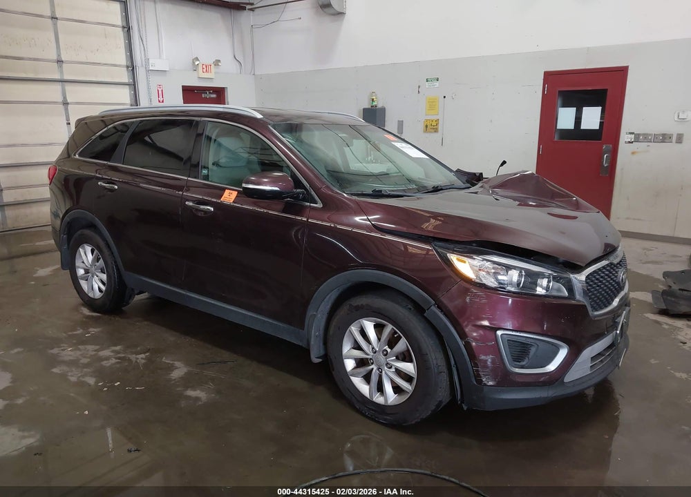 2016 KIA SORENTO 2.4L LX VIN: 5XYPG4A34GG072723