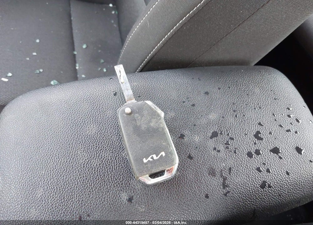 2024 KIA FORTE LXS VIN: 3KPF24AD7RE696132