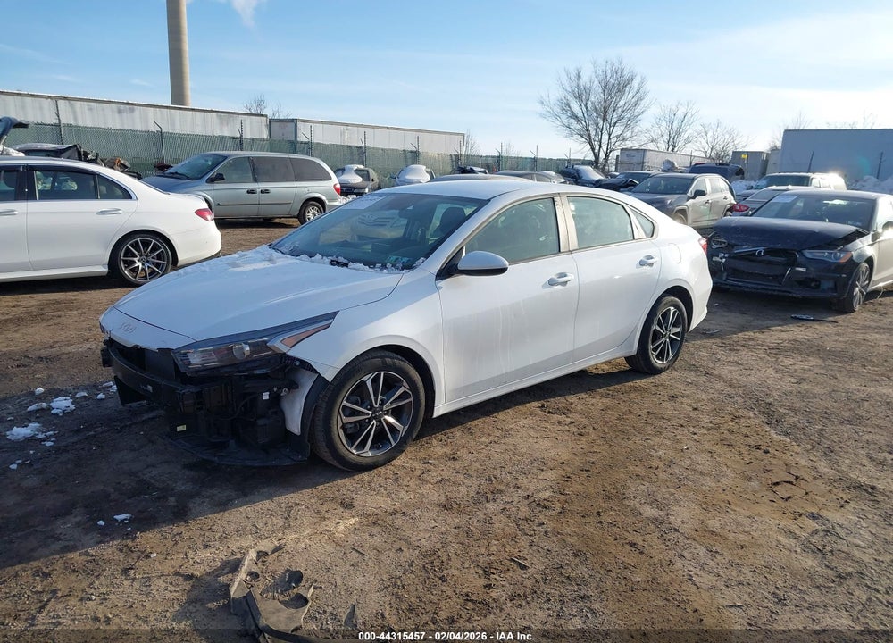 2024 KIA FORTE LXS VIN: 3KPF24AD7RE696132