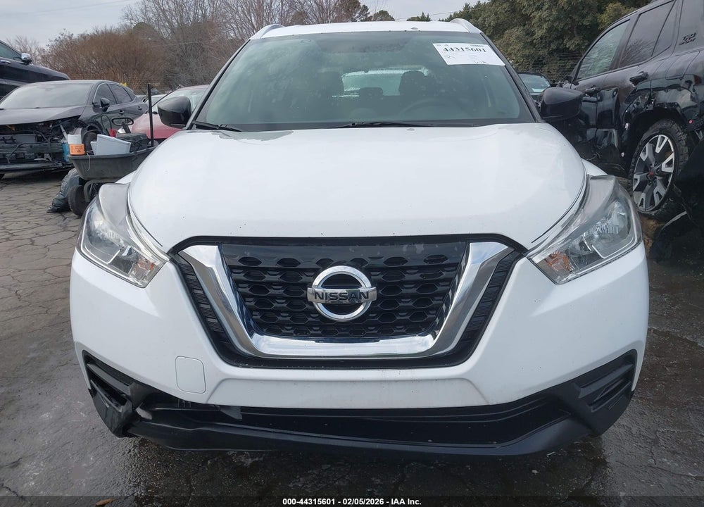 2018 NISSAN KICKS S VIN: 3N1CP5CU9JL528275