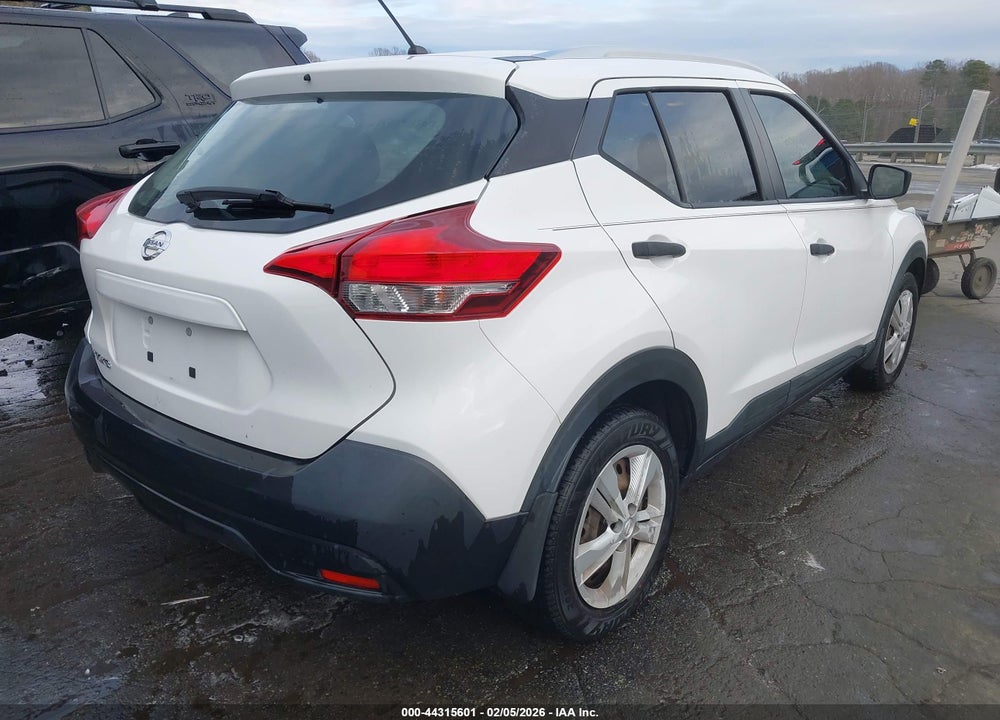 2018 NISSAN KICKS S VIN: 3N1CP5CU9JL528275