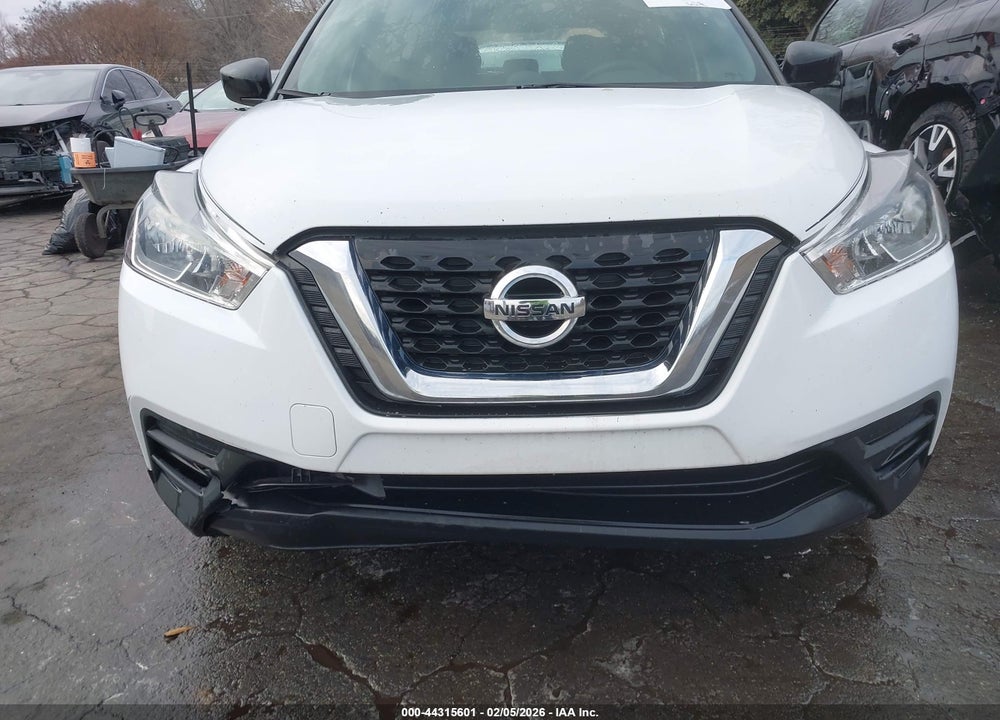2018 NISSAN KICKS S VIN: 3N1CP5CU9JL528275
