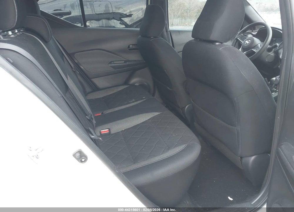 2018 NISSAN KICKS S VIN: 3N1CP5CU9JL528275