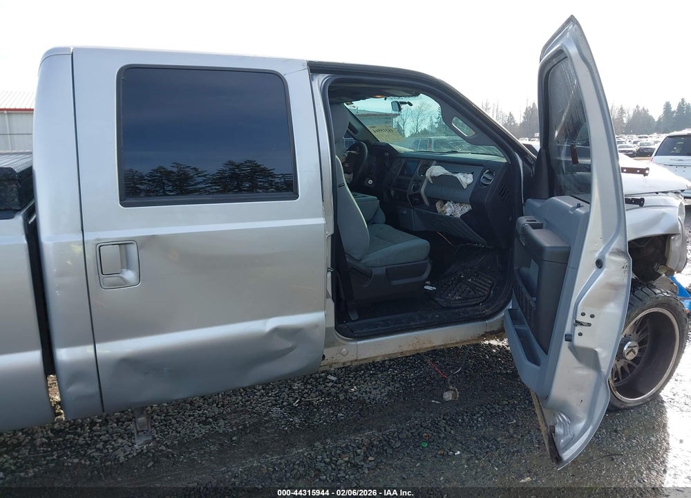 2013 FORD F-250 XLT VIN: 1FT7W2BT8DEA98199
