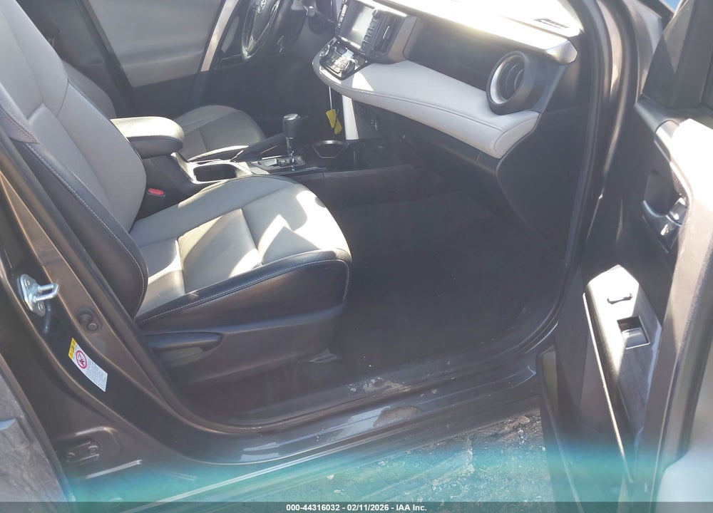 2018 TOYOTA RAV4 LIMITED VIN: JTMDFREV5JJ242741