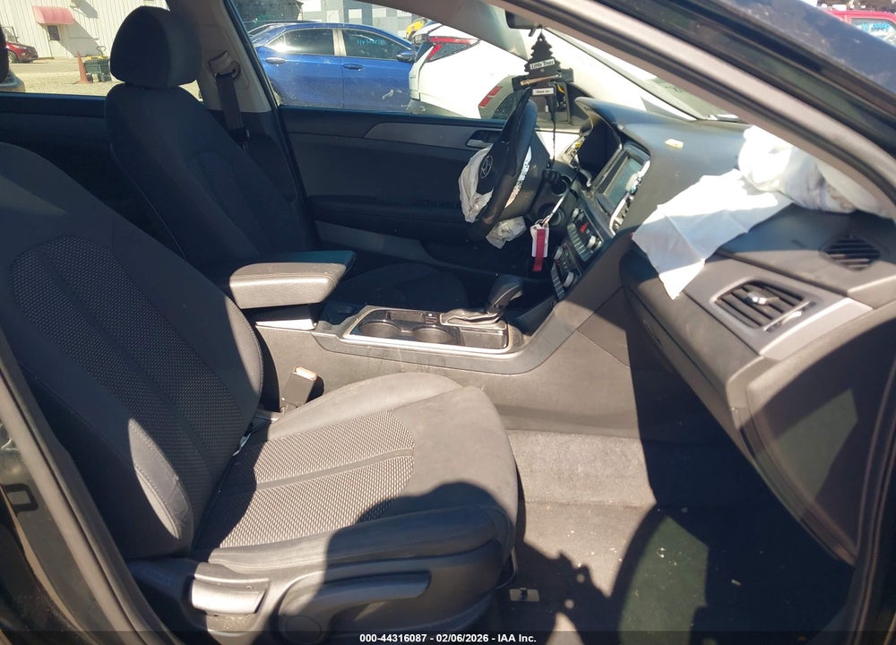 2018 HYUNDAI SONATA SE VIN: 5NPE24AF2JH618807