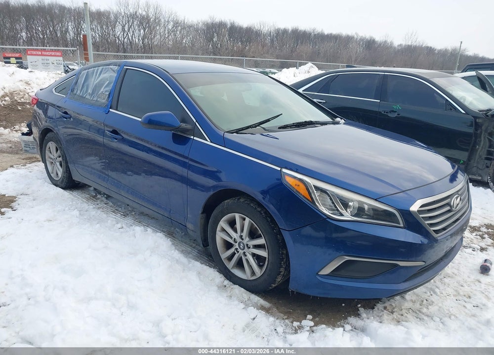 2016 HYUNDAI SONATA SE VIN: 5NPE24AF3GH330500