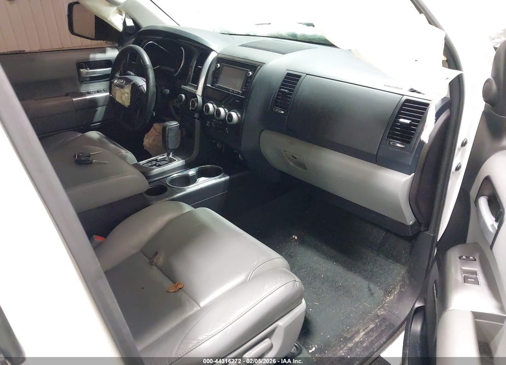 2018 TOYOTA SEQUOIA LIMITED 5.7L V8 VIN: 5TDJY5G10JS156918