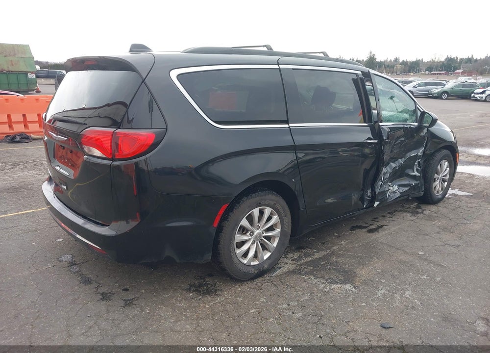 2017 CHRYSLER PACIFICA TOURING-L VIN: 2C4RC1BG2HR642350
