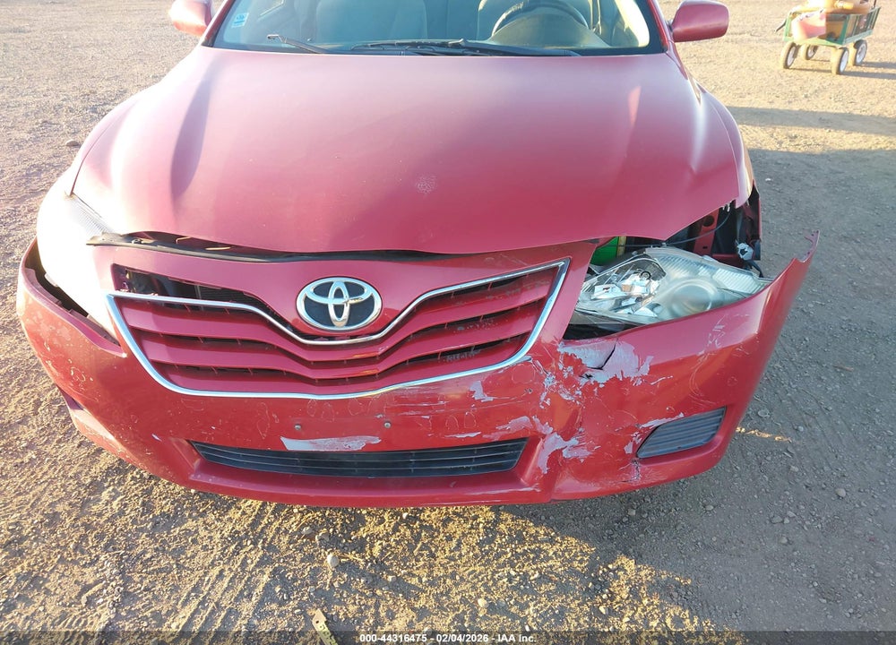 2011 TOYOTA CAMRY LE VIN: 4T1BF3EK3BU738076