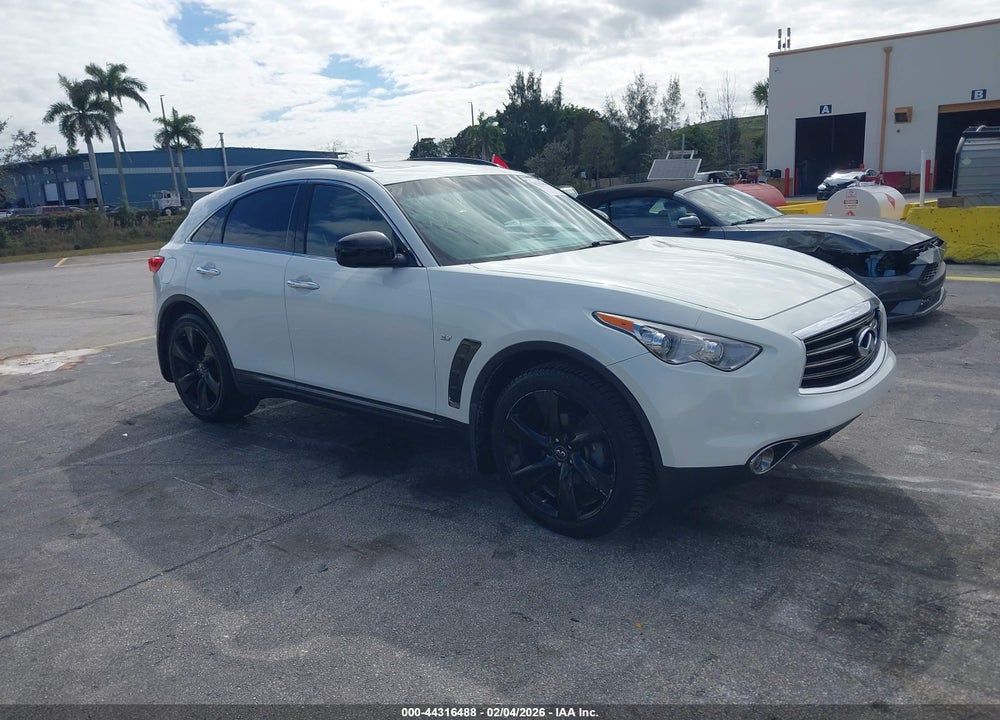 2015 INFINITI QX70 VIN: JN8CS1MW8FM480659