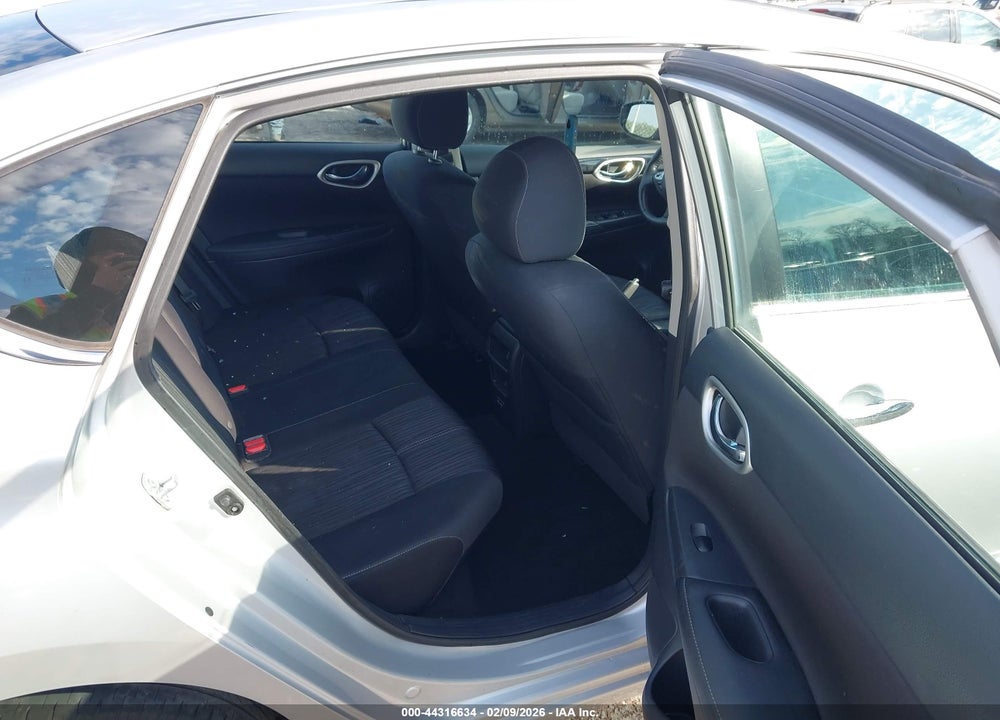 2018 NISSAN SENTRA SV VIN: 3N1AB7AP5JL643342