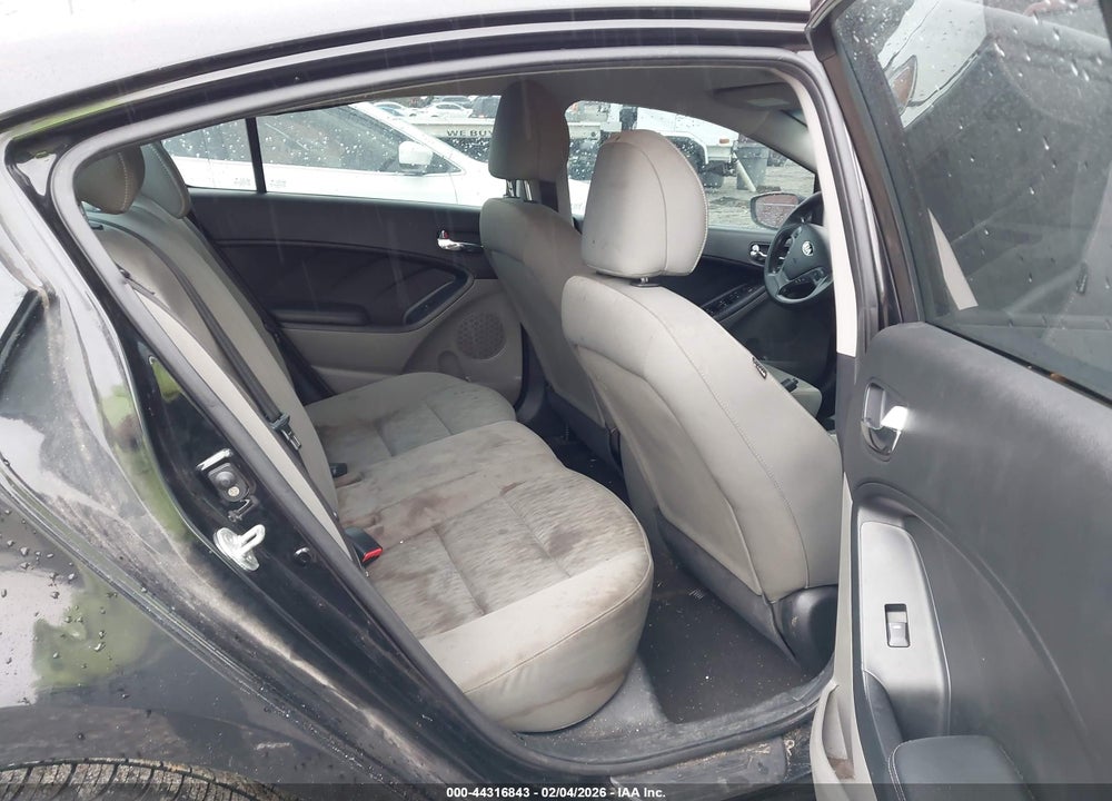 2016 KIA FORTE LX VIN: KNAFK4A60G5521048
