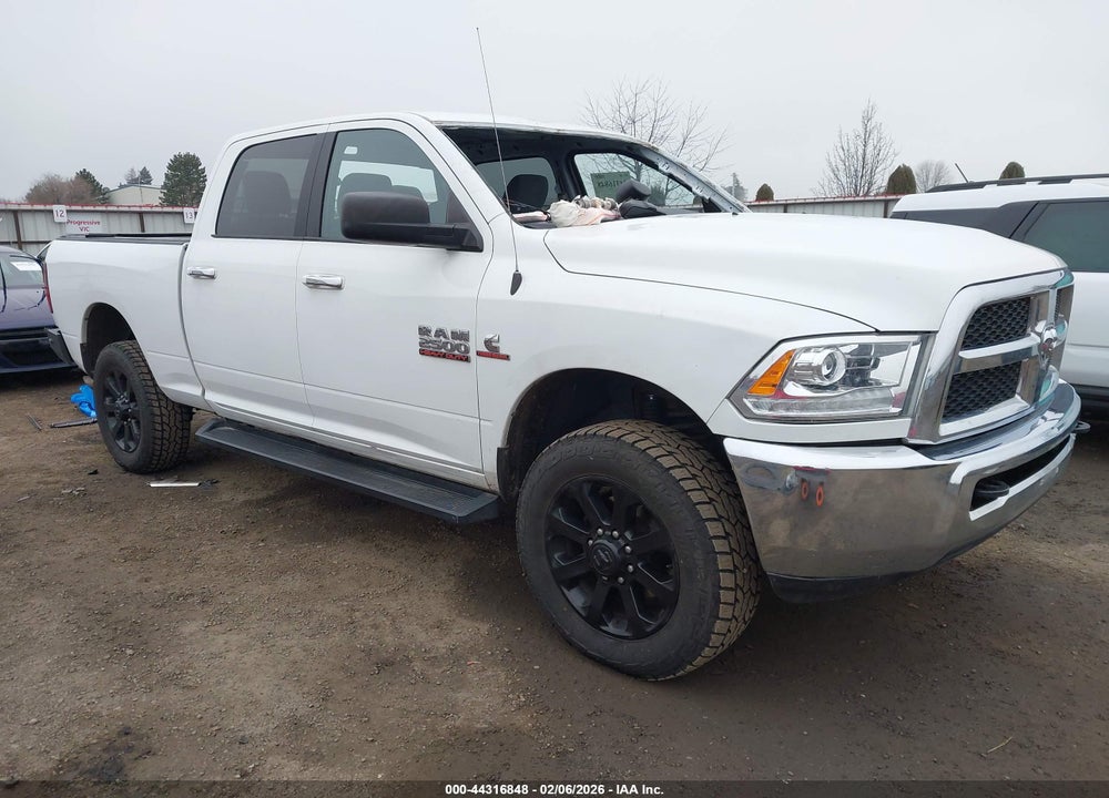 2017 RAM 2500 SLT  4X4 6'4 BOX VIN: 3C6UR5DL3HG610191