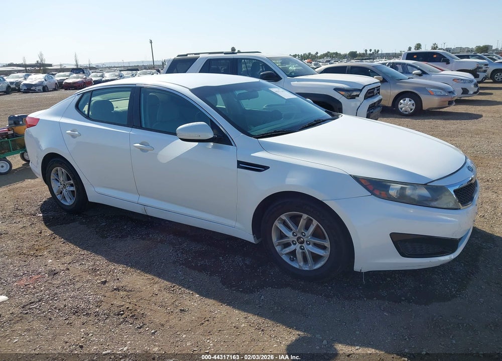 2011 KIA OPTIMA LX VIN: KNAGM4A75B5174087