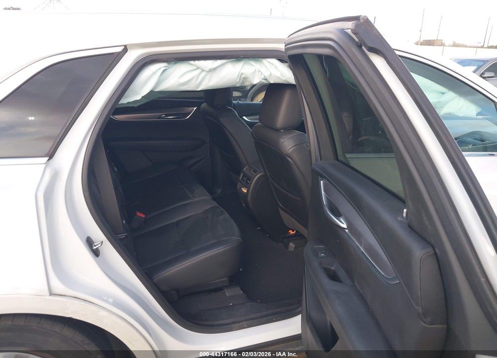 2023 CADILLAC XT5 FWD LUXURY VIN: 1GYKNAR48PZ126452