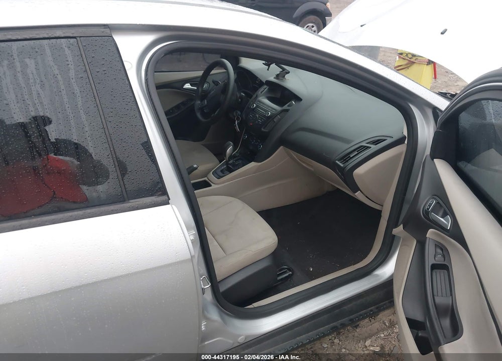 2018 FORD FOCUS SE VIN: 1FADP3F28JL259669