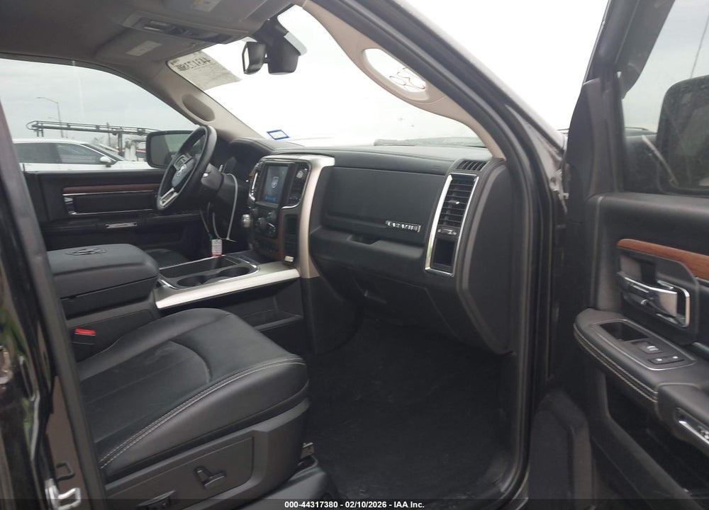 2018 RAM 1500 LAIE  4X4 5'7 BOX VIN: 1C6RR7NM3JS231764